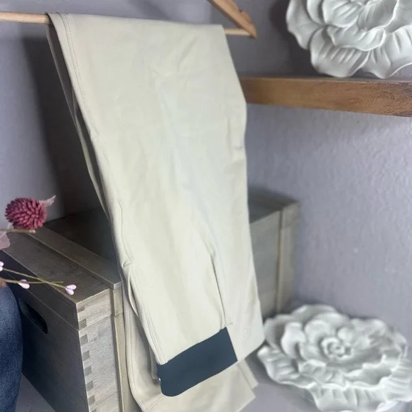 ADAY Beige Ankle-Length Pants - Picture 3 of 5